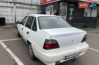 Седан Daewoo Nexia 1995 в 