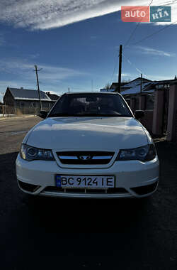 Седан Daewoo Nexia 2008 в Стрию