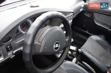 Седан Daewoo Nexia 2011 в 