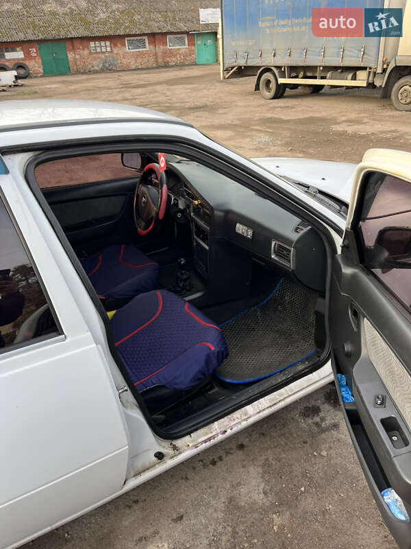 Седан Daewoo Nexia 2011 в Ніжині