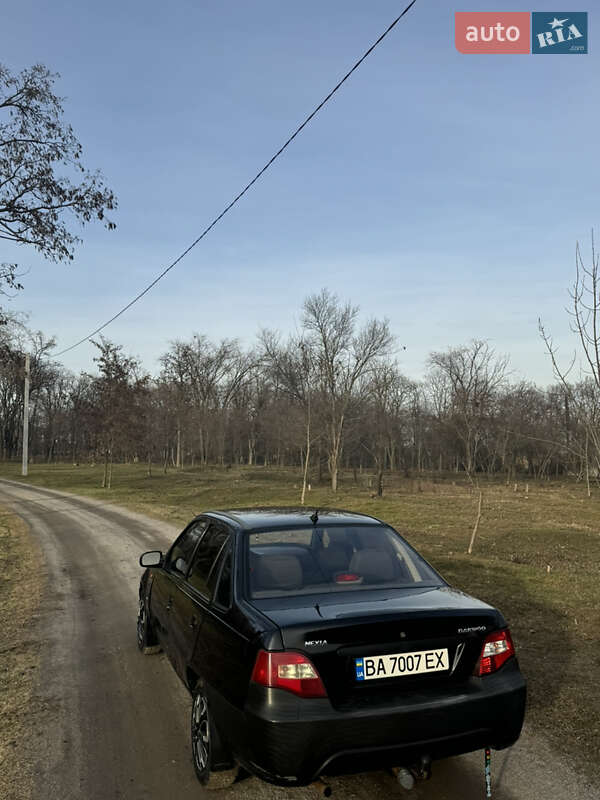 Седан Daewoo Nexia 2010 в Кропивницком