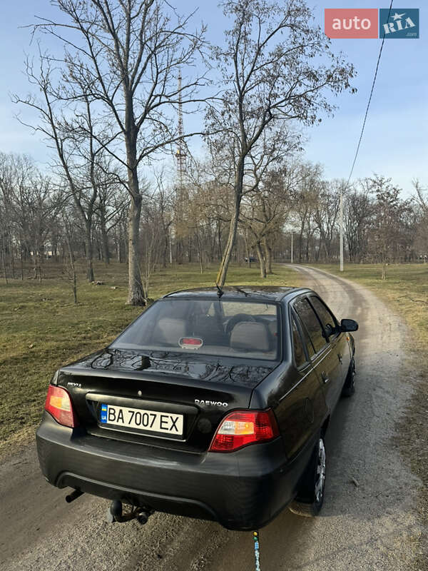 Седан Daewoo Nexia 2010 в Кропивницком