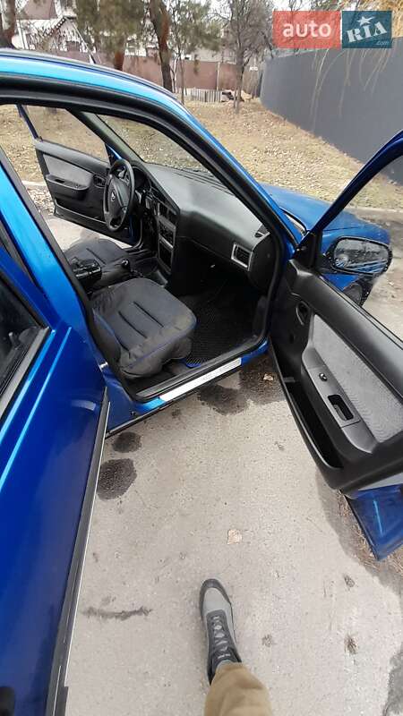 Седан Daewoo Nexia 2008 в Горишних Плавнях