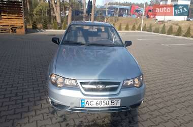 Седан Daewoo Nexia 2011 в 