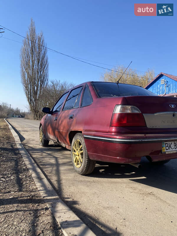 Седан Daewoo Nexia 2008 в 