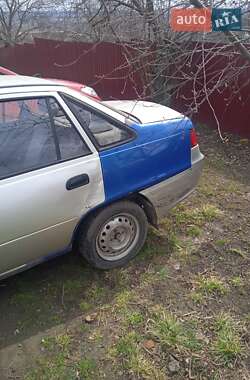 Седан Daewoo Nexia 2008 в 