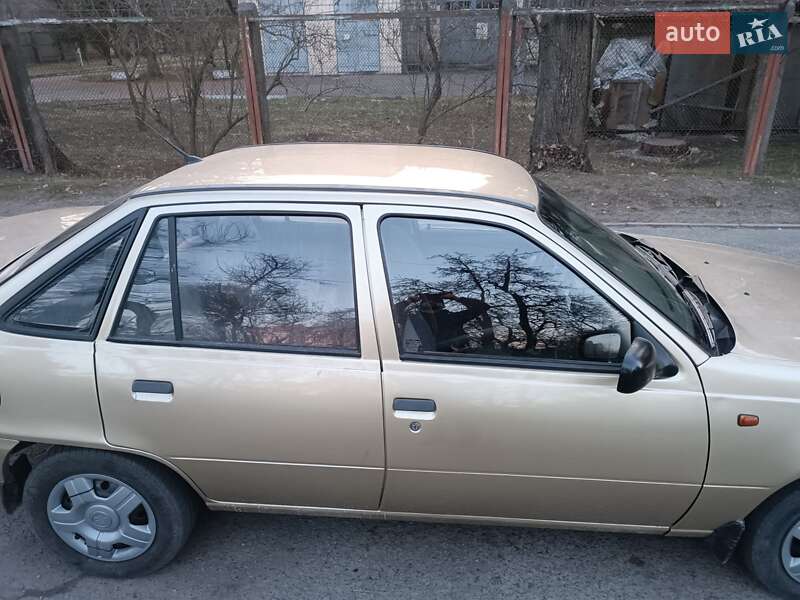 Седан Daewoo Nexia 2011 в Киеве