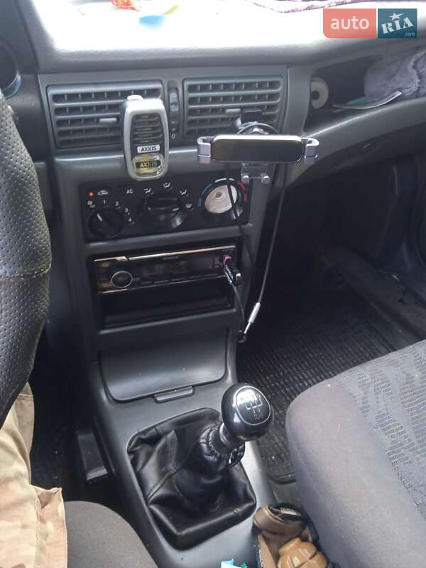 Седан Daewoo Nexia 1997 в Краматорске