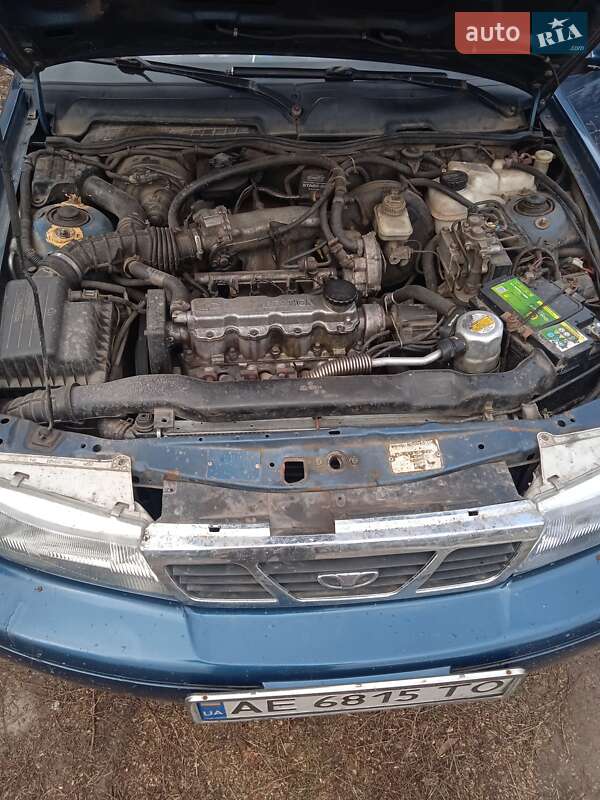 Седан Daewoo Nexia 1997 в Краматорске