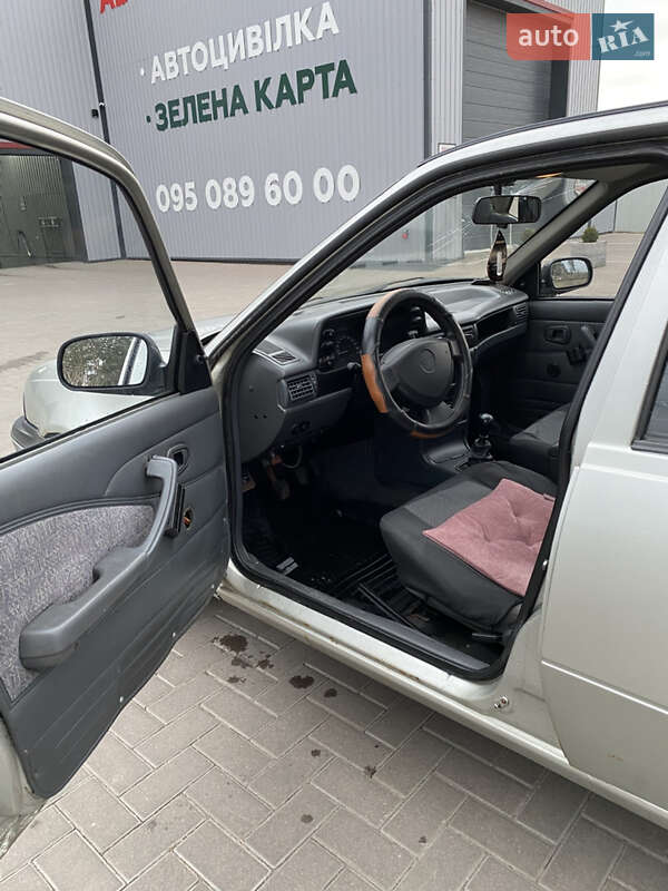 Седан Daewoo Nexia 2006 в Киеве фото 10 Седан Daewoo Nexia 2006 в Киеве
