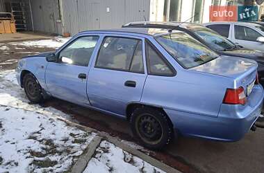 Седан Daewoo Nexia 2008 в 