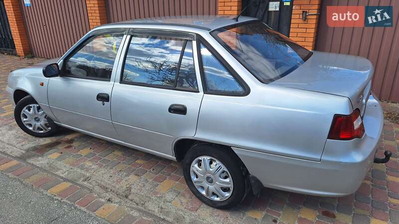 Седан Daewoo Nexia 2011 в Борисполі