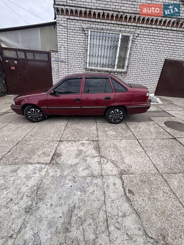 Седан Daewoo Nexia 2007 в 
