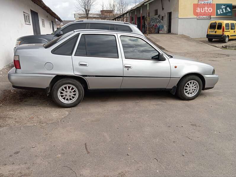 Седан Daewoo Nexia 1995 в Калинівці