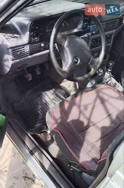 Седан Daewoo Nexia 2004 в 