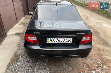Седан Daewoo Nexia 2011 в 
