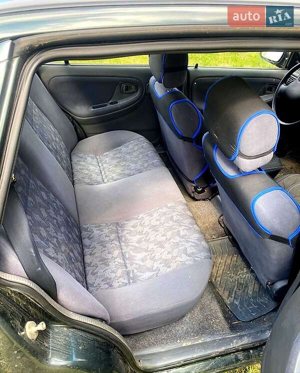 Седан Daewoo Nexia 1997 в Глобине