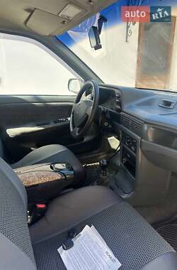 Седан Daewoo Nexia 2008 в 