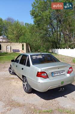 Седан Daewoo Nexia 2008 в 