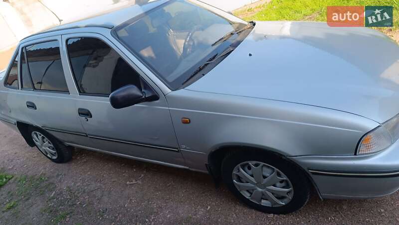 Седан Daewoo Nexia 2006 в Овруче