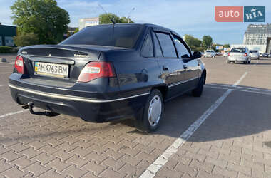 Седан Daewoo Nexia 2008 в 