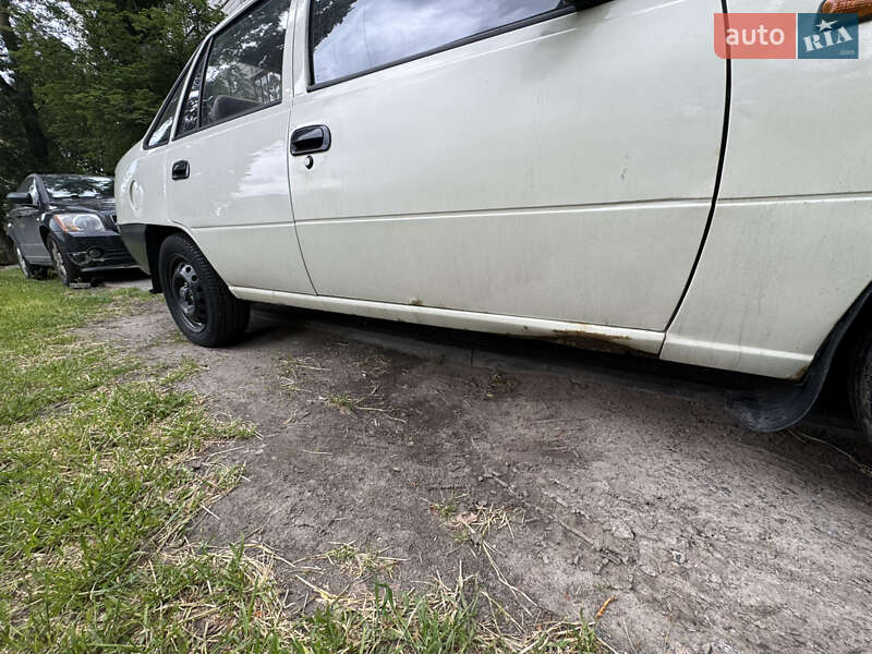 Седан Daewoo Nexia 2011 в Києві