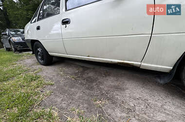 Седан Daewoo Nexia 2011 в 