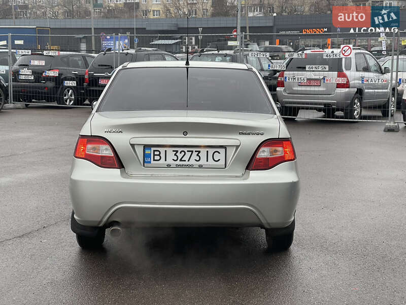 Седан Daewoo Nexia 2008 в Полтаві