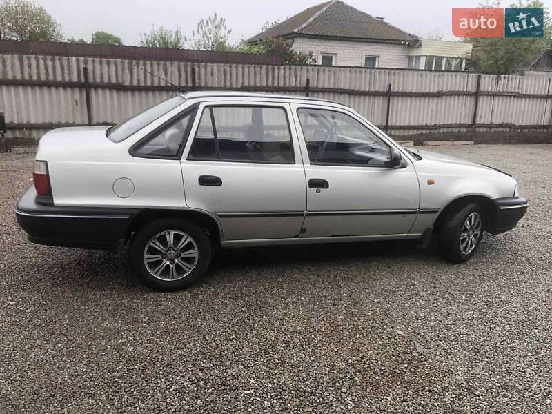 Седан Daewoo Nexia 2007 в Нежине