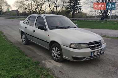 Седан Daewoo Nexia 2012 в 