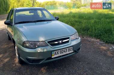 Седан Daewoo Nexia 2008 в Рівному