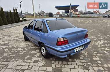 Седан Daewoo Nexia 2007 в 