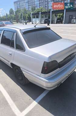 Седан Daewoo Nexia 2006 в 