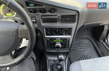Седан Daewoo Nexia 2012 в 