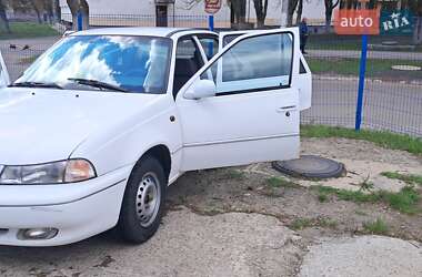 Седан Daewoo Nexia 1998 в Харькове
