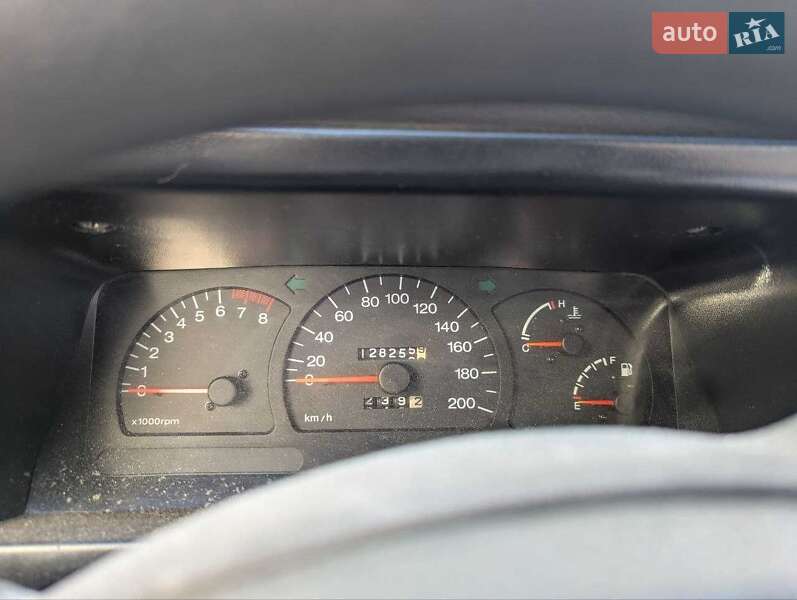 Седан Daewoo Nexia 2008 в 