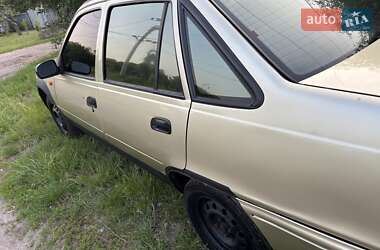 Седан Daewoo Nexia 2006 в 