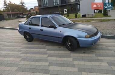 Седан Daewoo Nexia 2008 в 