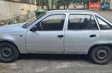 Седан Daewoo Nexia 2011 в 