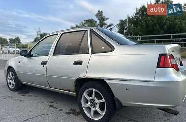 Седан Daewoo Nexia 2008 в 