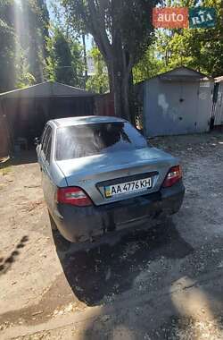 Седан Daewoo Nexia 2010 в 