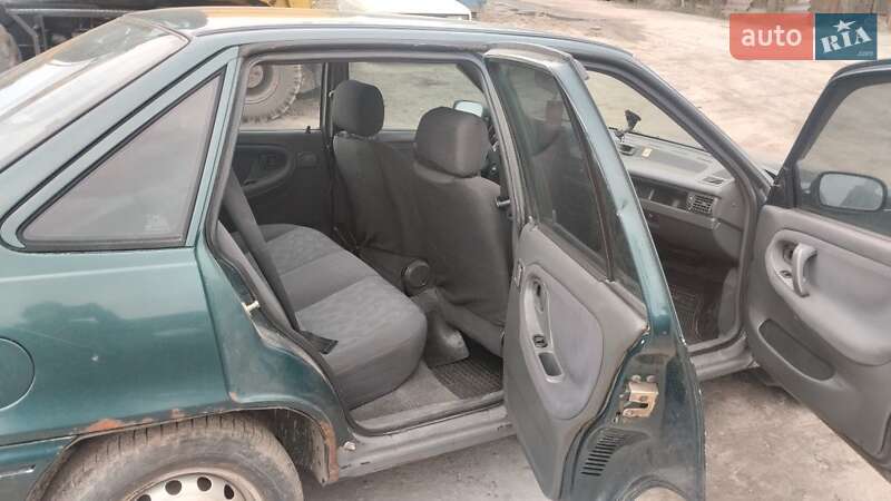 Седан Daewoo Nexia 1997 в 