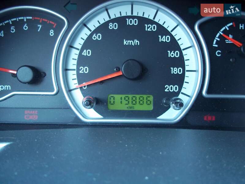 Седан Daewoo Nexia 2008 в Кривом Роге