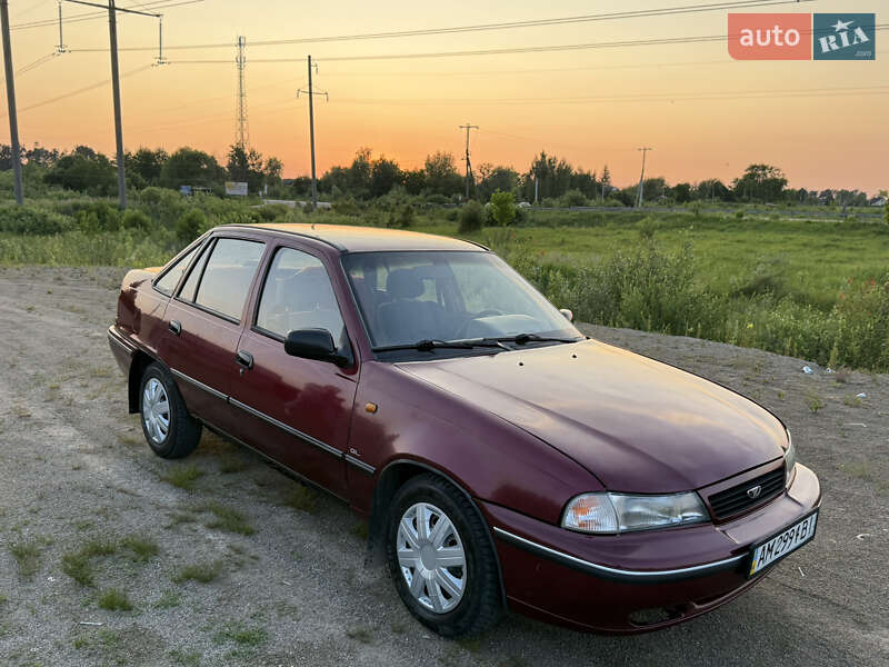 Седан Daewoo Nexia 2005 в 