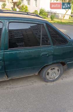 Седан Daewoo Nexia 1995 в 