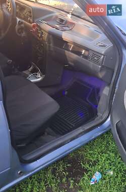 Седан Daewoo Nexia 2006 в 
