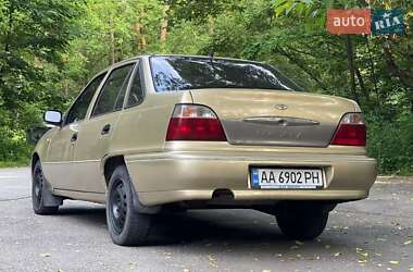 Седан Daewoo Nexia 2008 в 