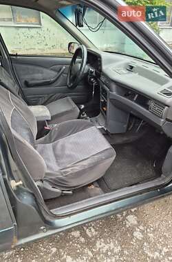 Седан Daewoo Nexia 2005 в 
