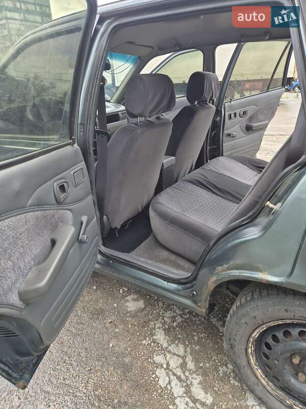 Седан Daewoo Nexia 2005 в Киеве