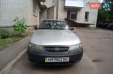 Седан Daewoo Nexia 2011 в 